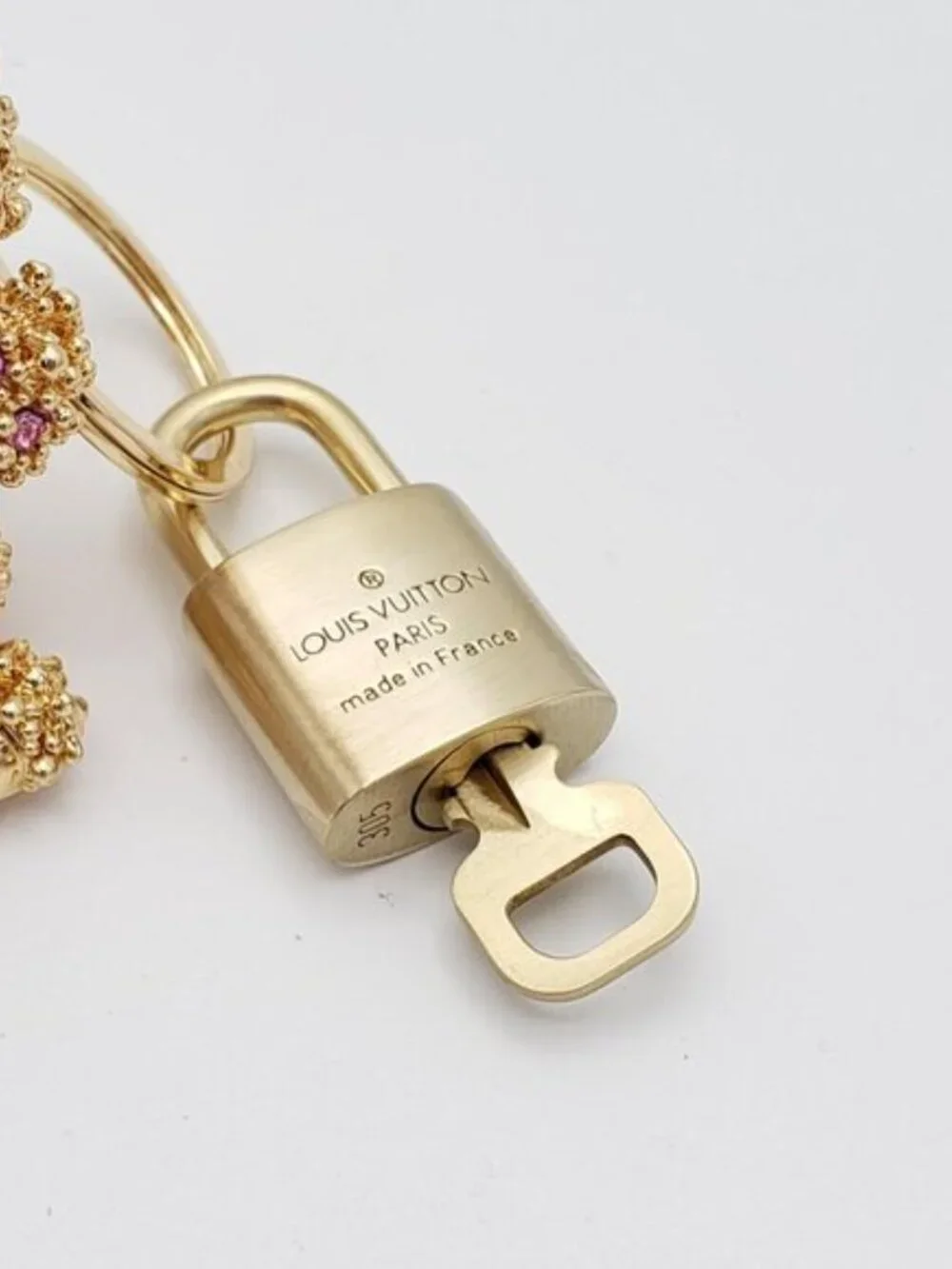Authentic Louis Vuitton Gold Padlock 🔒 Shiny LV Key + Bag Unbranded Charm